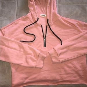 Cropped hoodie
